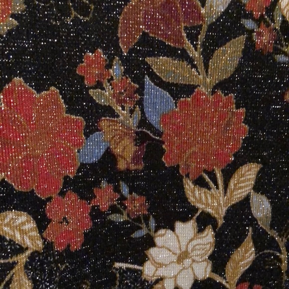 Top - Picture 4 of 4